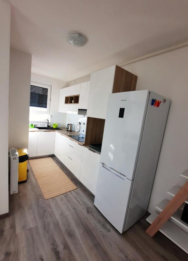 Apartment Mrvica Near The Zagreb Airport Velika Gorica Buitenkant foto